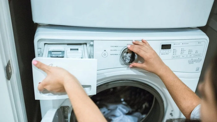 Μην ενεργοποιείτε αυτή τη λειτουργία πλύσης: το πλυντήριο “τρώει” περισσότερο ρεύμα από όσο νομίζετε
